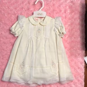 NWT 9 month Girl’s gorgeous Dress by Will’ Beth